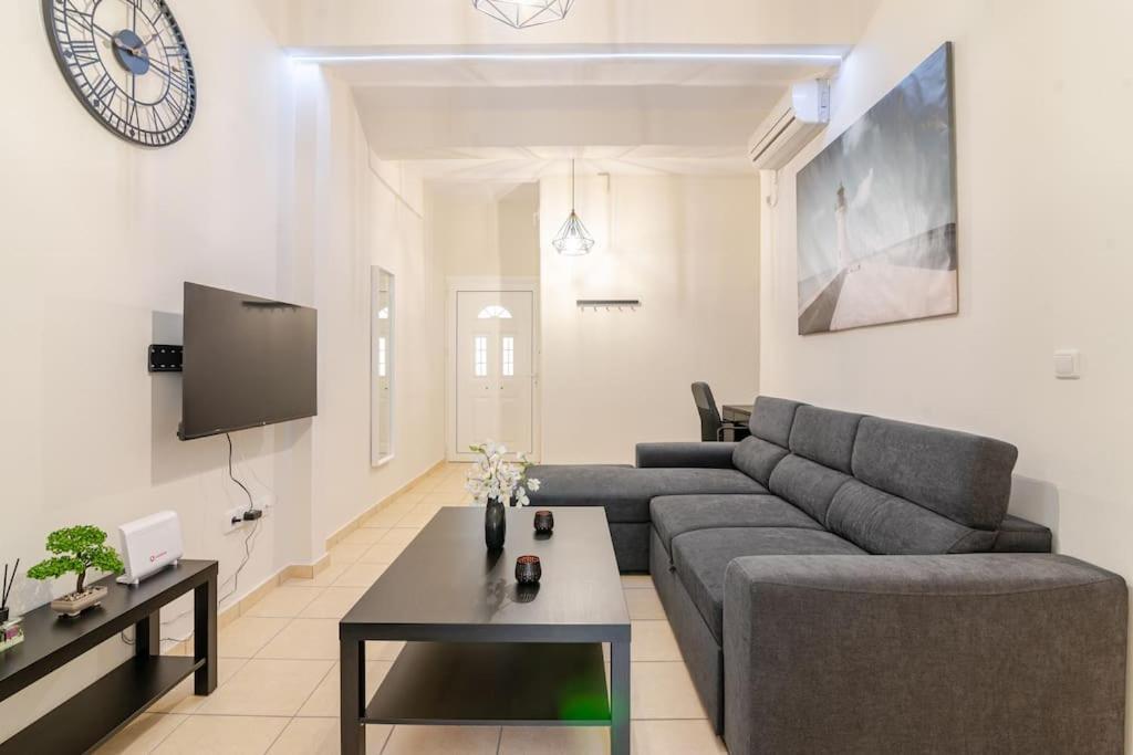 Seaside Escape Apartments - Poseidon Palaiá Fókaia Exteriér fotografie